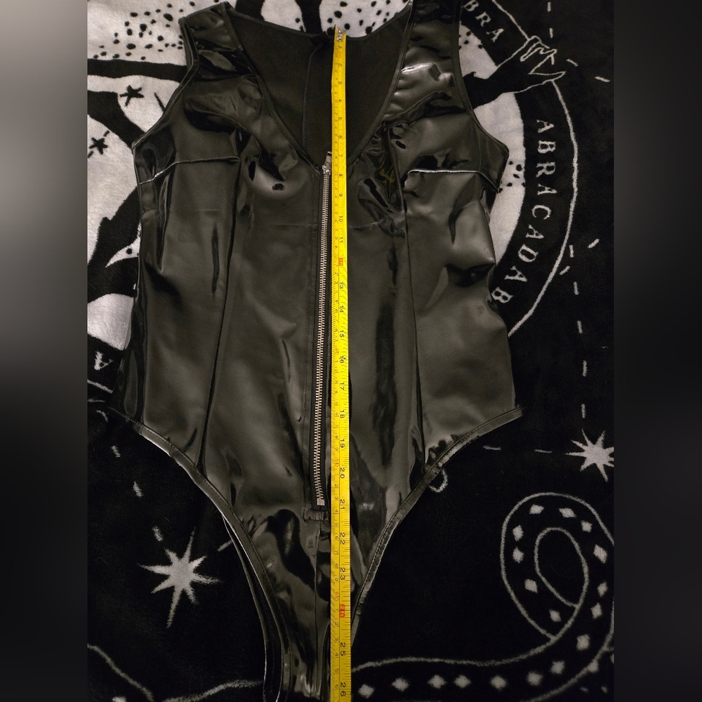 PVC Bodysuit - Picture 5 of 6